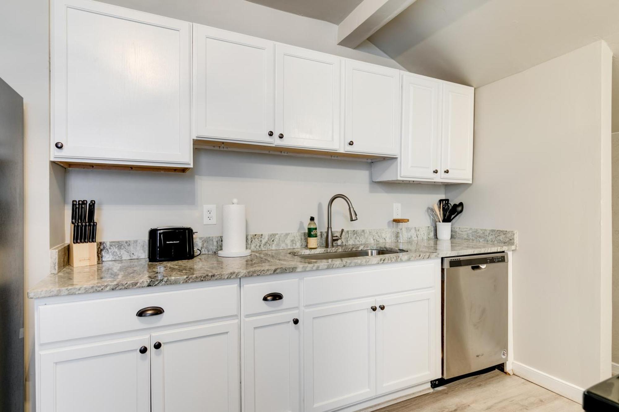 Private Boho Bungalow 10 Minutes To Downtown Rva! ริชมอนด์ ภายนอก รูปภาพ